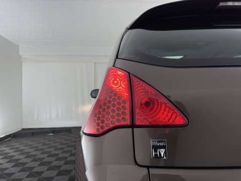 Peugeot 3008 2.0 HDiF HYbrid4 Blue Lease Aut. *PANO | HEAD-UP | NAVI-FULLMAP | COMFORTSEATS | SHIFTPADDLES | PRIVACY-GLASS | ECC | PDC | CRUISE | TOWBAR | 16''ALU*