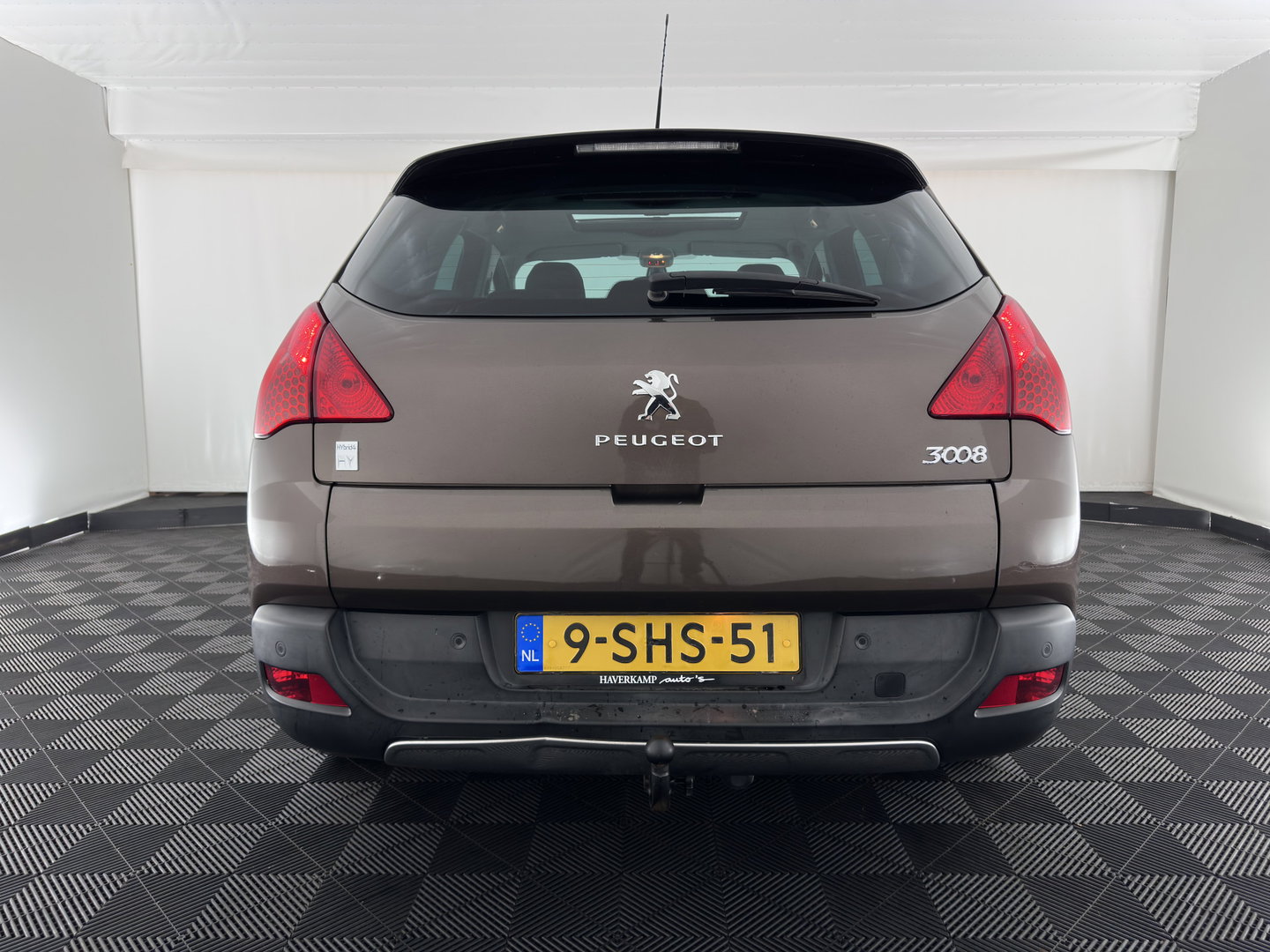 Peugeot 3008 2.0 HDiF HYbrid4 Blue Lease Aut. *PANO | HEAD-UP | NAVI-FULLMAP | COMFORTSEATS | SHIFTPADDLES | PRIVACY-GLASS | ECC | PDC | CRUISE | TOWBAR | 16''ALU*