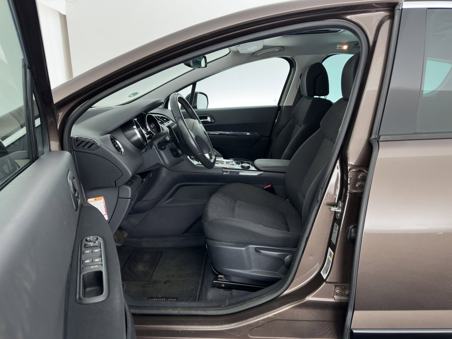 Peugeot 3008 2.0 HDiF HYbrid4 Blue Lease Aut. *PANO | HEAD-UP | NAVI-FULLMAP | COMFORTSEATS | SHIFTPADDLES | PRIVACY-GLASS | ECC | PDC | CRUISE | TOWBAR | 16''ALU*