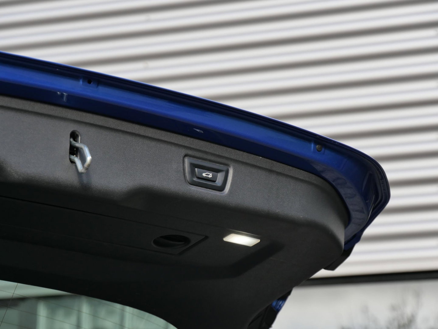BMW 3 Serie Touring 320e M-SPORT/ LEER/ ADAPTIVE CRUISE/ LASER LED/ HiFi AUDIO/ SHADOWLINE/ SOH 90%
