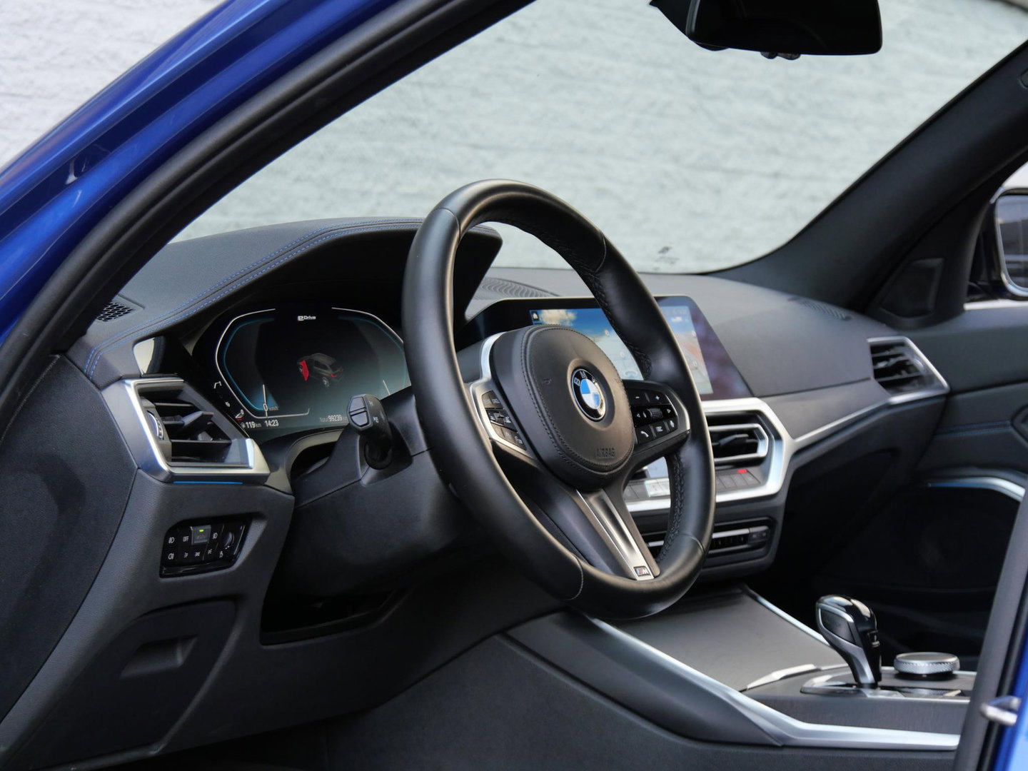 BMW 3 Serie Touring 320e M-SPORT/ LEER/ ADAPTIVE CRUISE/ LASER LED/ HiFi AUDIO/ SHADOWLINE/ SOH 90%