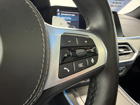BMW X5 xDrive45e High Executive M Sport | Sky Lounge | Driving Assistant Pro | HUD | 22” | Luchtvering M Pakket