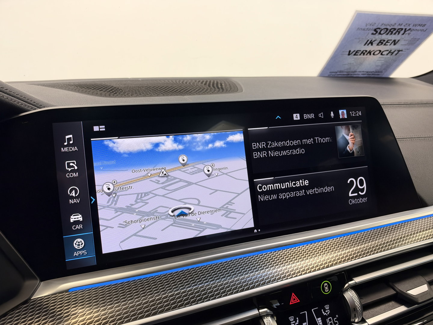 BMW X5 xDrive45e High Executive M Sport | Sky Lounge | Driving Assistant Pro | HUD | 22” | Luchtvering M Pakket