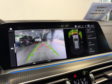 BMW X5 xDrive45e High Executive M Sport | Sky Lounge | Driving Assistant Pro | HUD | 22” | Luchtvering M Pakket