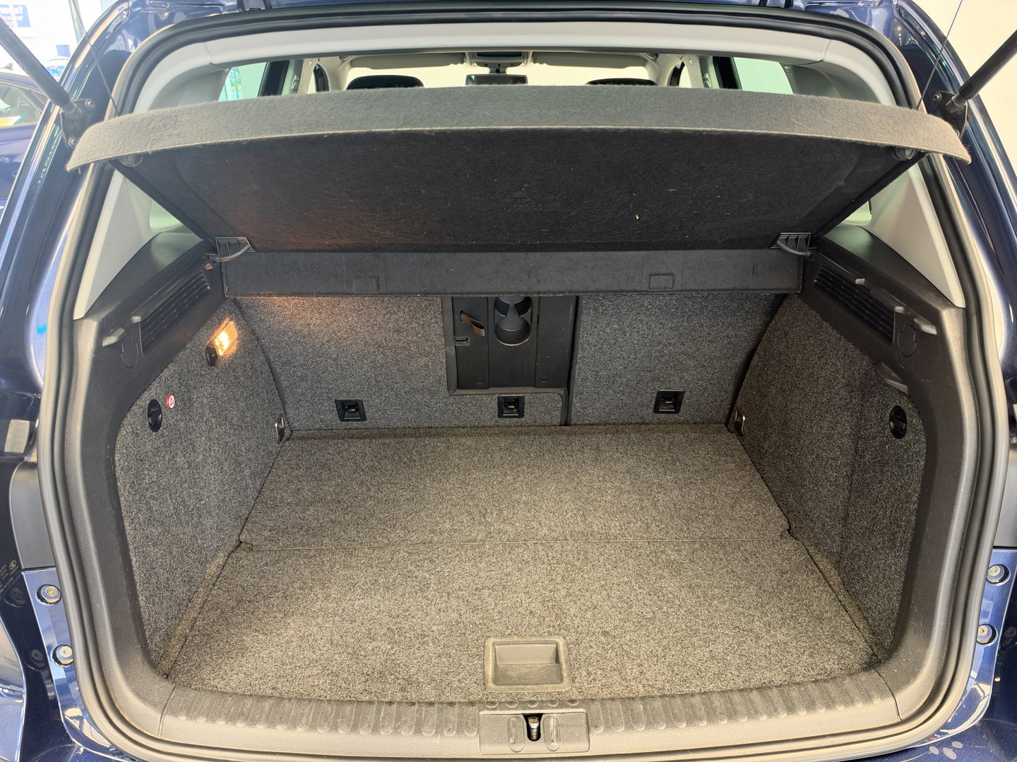 Volkswagen Tiguan 1.4 TSI Comfort&Design Edition Navigatie Climate Trekhaak 17"LM
