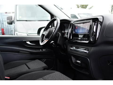 Mercedes-Benz Vito 116 CDI L3 4matic PB Edition Adaptieve Cruise, Camera, Carplay, LED, 4x4, Trekhaak, NAVI, Mbux, Automaat, 164pk, Keyless, Uniek!