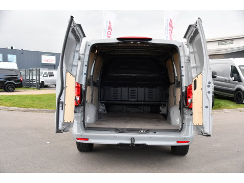 Mercedes-Benz Vito 116 CDI L3 4matic PB Edition Adaptieve Cruise, Camera, Carplay, LED, 4x4, Trekhaak, NAVI, Mbux, Automaat, 164pk, Keyless, Uniek!