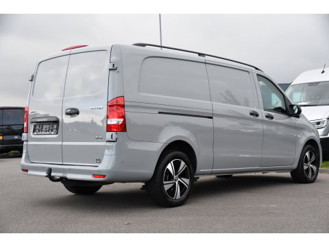 Mercedes-Benz Vito 116 CDI L3 4matic PB Edition Adaptieve Cruise, Camera, Carplay, LED, 4x4, Trekhaak, NAVI, Mbux, Automaat, 164pk, Keyless, Uniek!