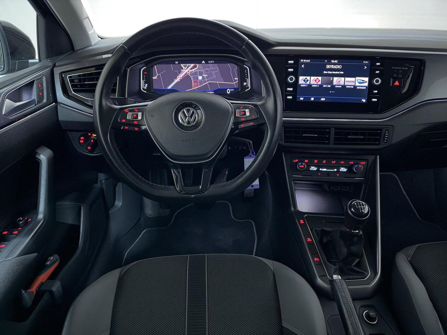 Volkswagen Polo 1.0 TSI Highline Virtual CarPlay PDC ACC NAP