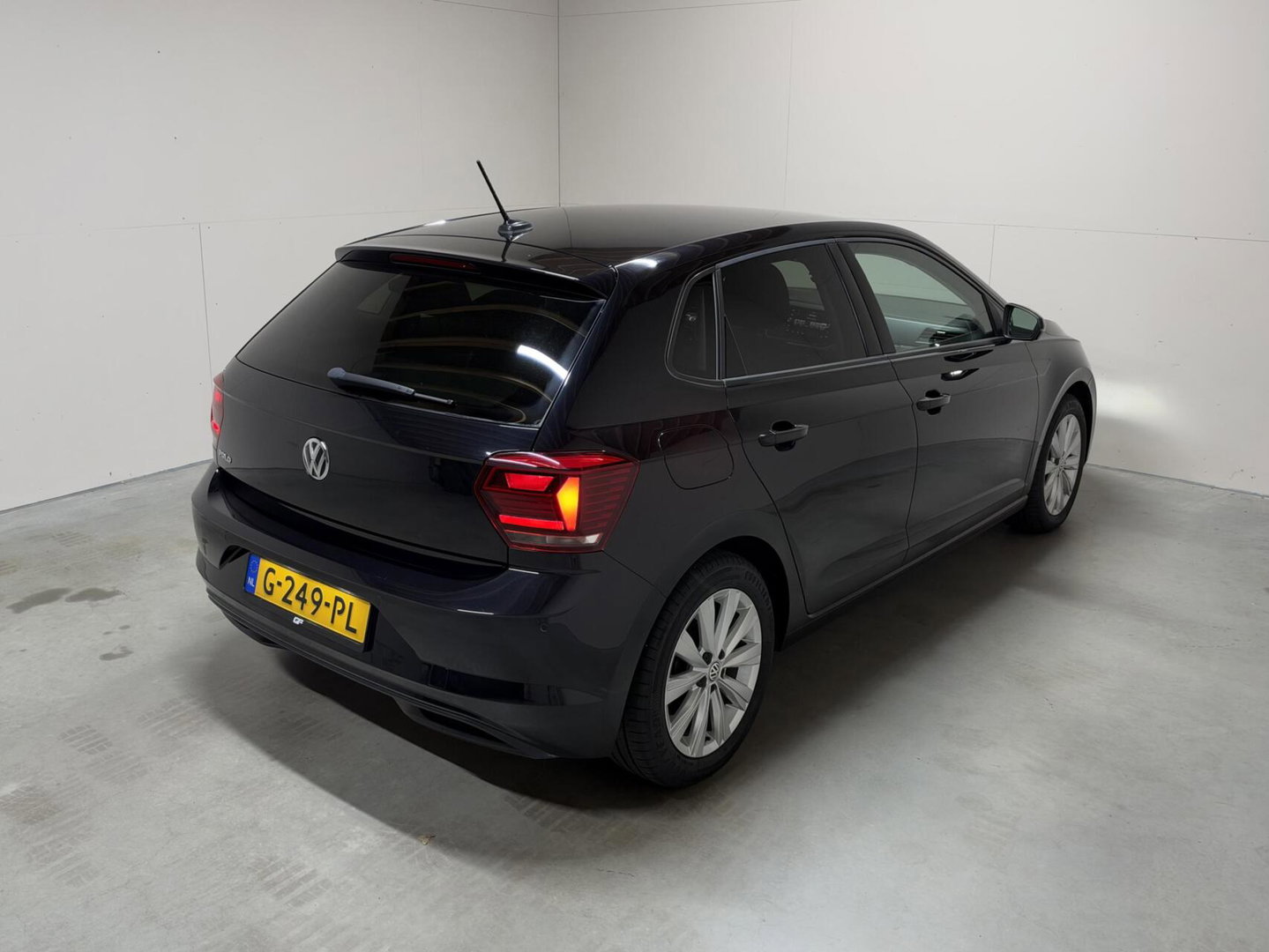 Volkswagen Polo 1.0 TSI Highline Virtual CarPlay PDC ACC NAP