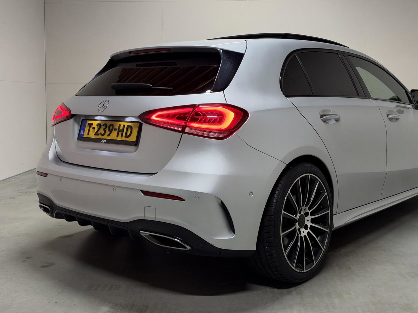 Mercedes-Benz A-Klasse 200 AMG Pano Sfeer Memory Leer Camera