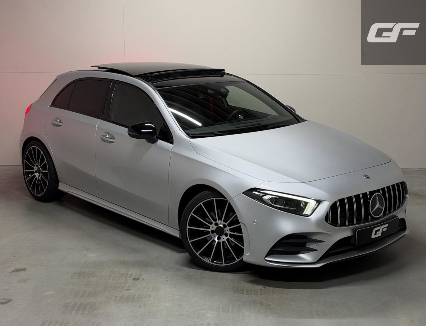 Mercedes-Benz A-Klasse 200 AMG Pano Sfeer Memory Leer Camera