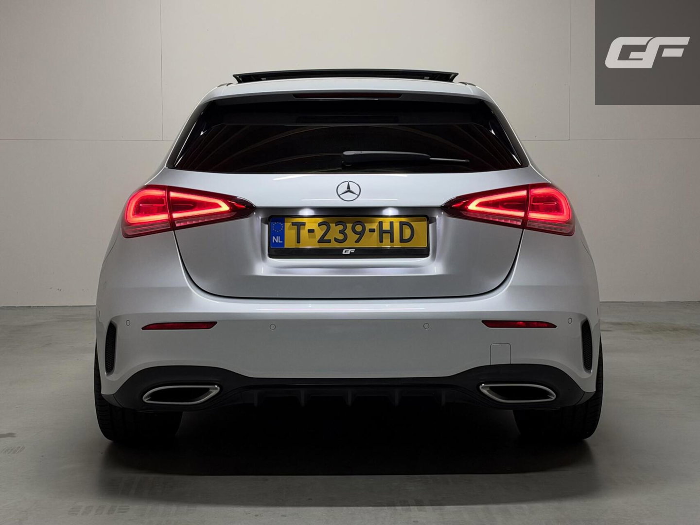 Mercedes-Benz A-Klasse 200 AMG Pano Sfeer Memory Leer Camera