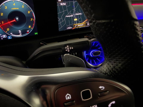 Mercedes-Benz A-Klasse 200 AMG Pano Sfeer Memory Leer Camera