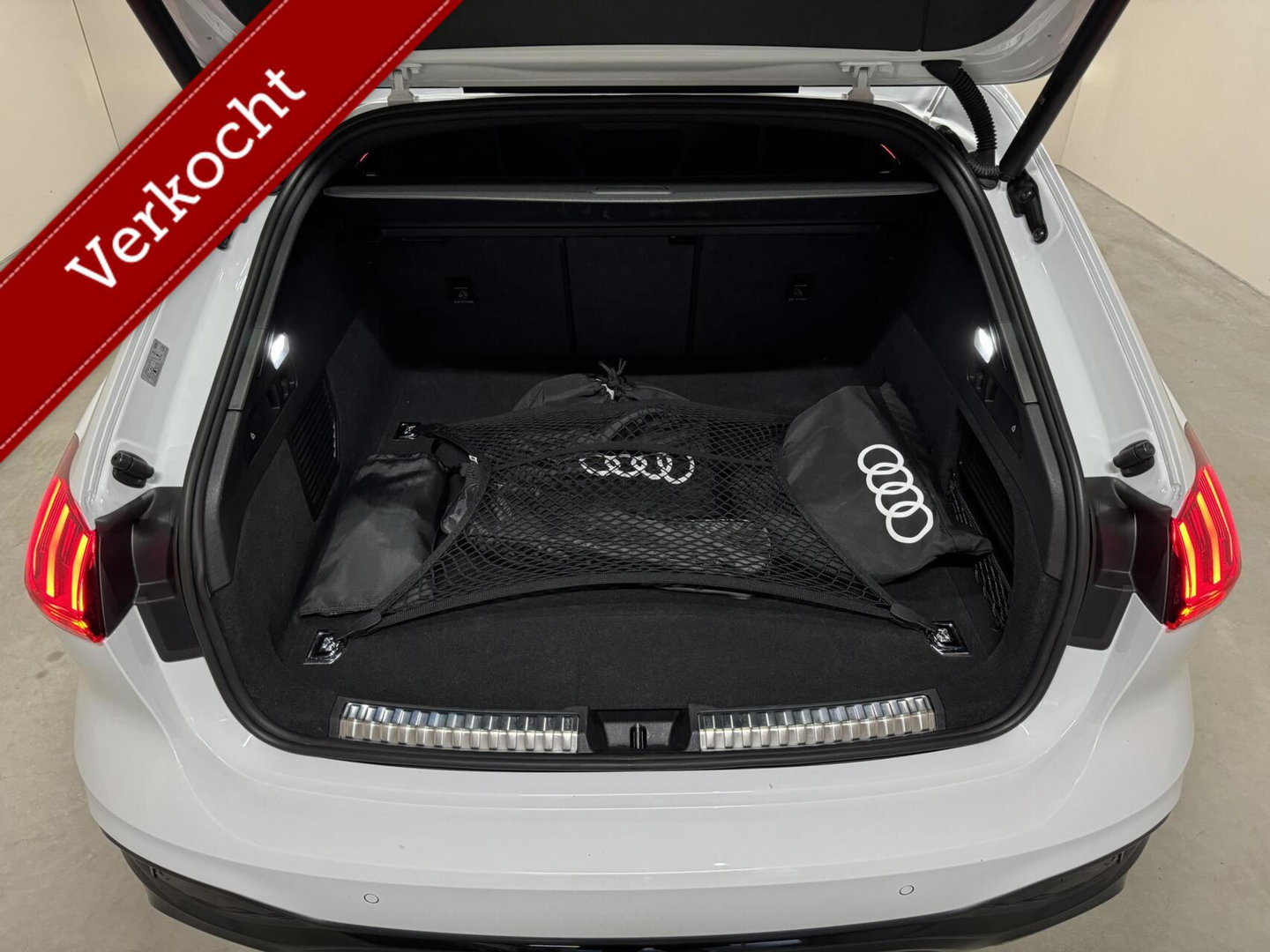 Audi A5 Avant 2.0 e-hybrid Quattro S-Line Pano 360° RS-Seats Passenger display