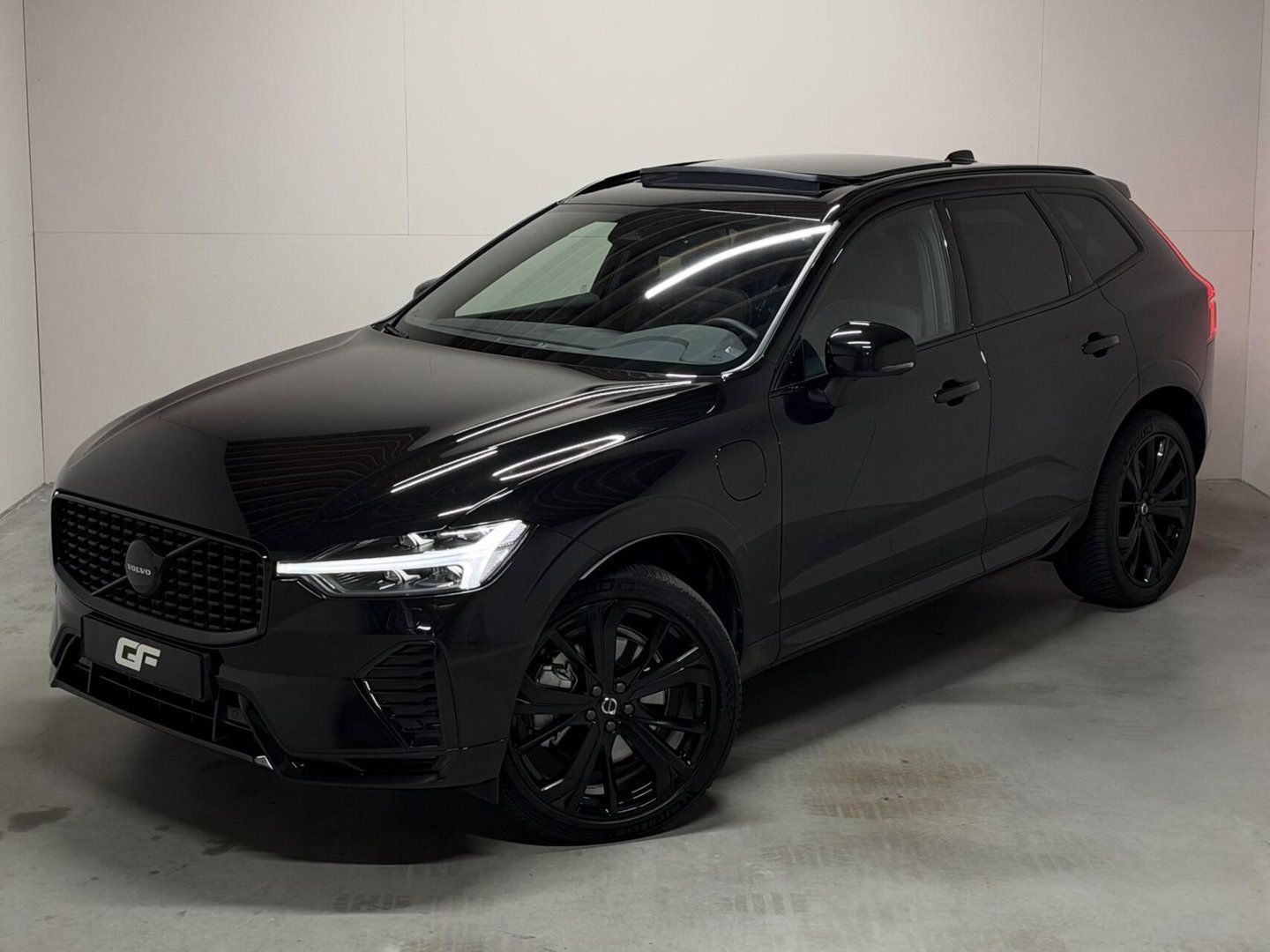 Volvo XC60 2.0 T6 Plug-in hybrid AWD Ultimate Black Edition