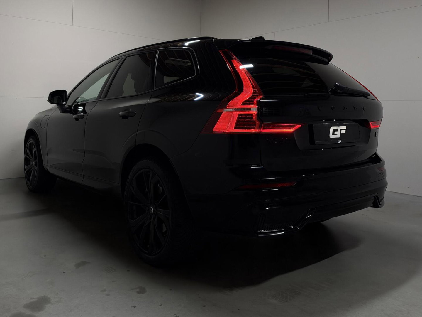 Volvo XC60 2.0 T6 Plug-in hybrid AWD Ultimate Black Edition