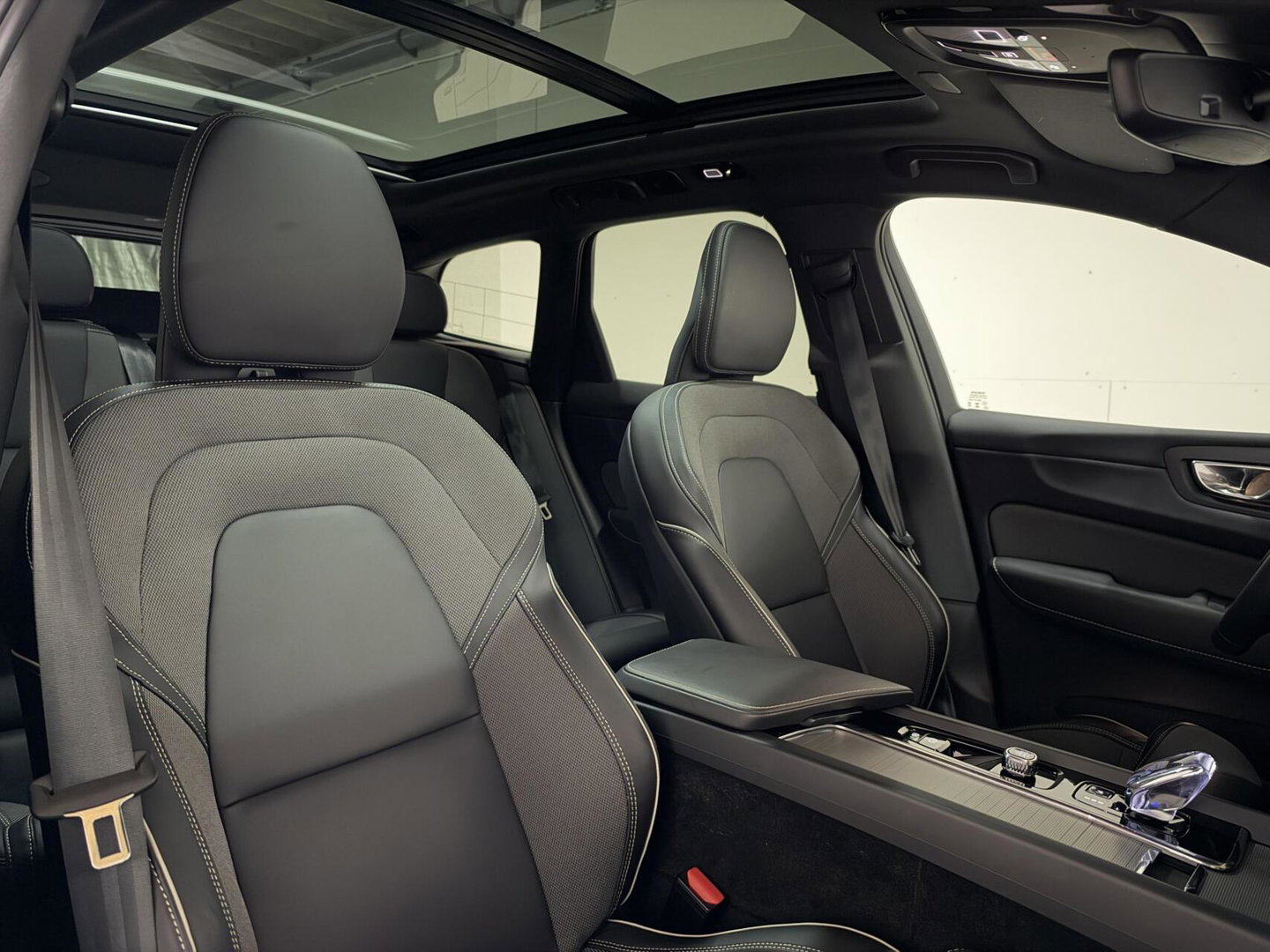 Volvo XC60 2.0 T6 Plug-in hybrid AWD Ultimate Black Edition