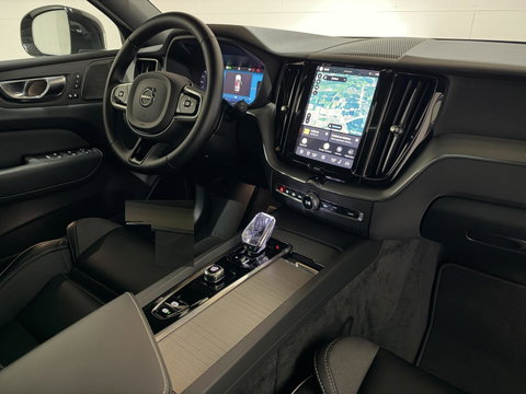 Volvo XC60 2.0 T6 Plug-in hybrid AWD Ultimate Black Edition