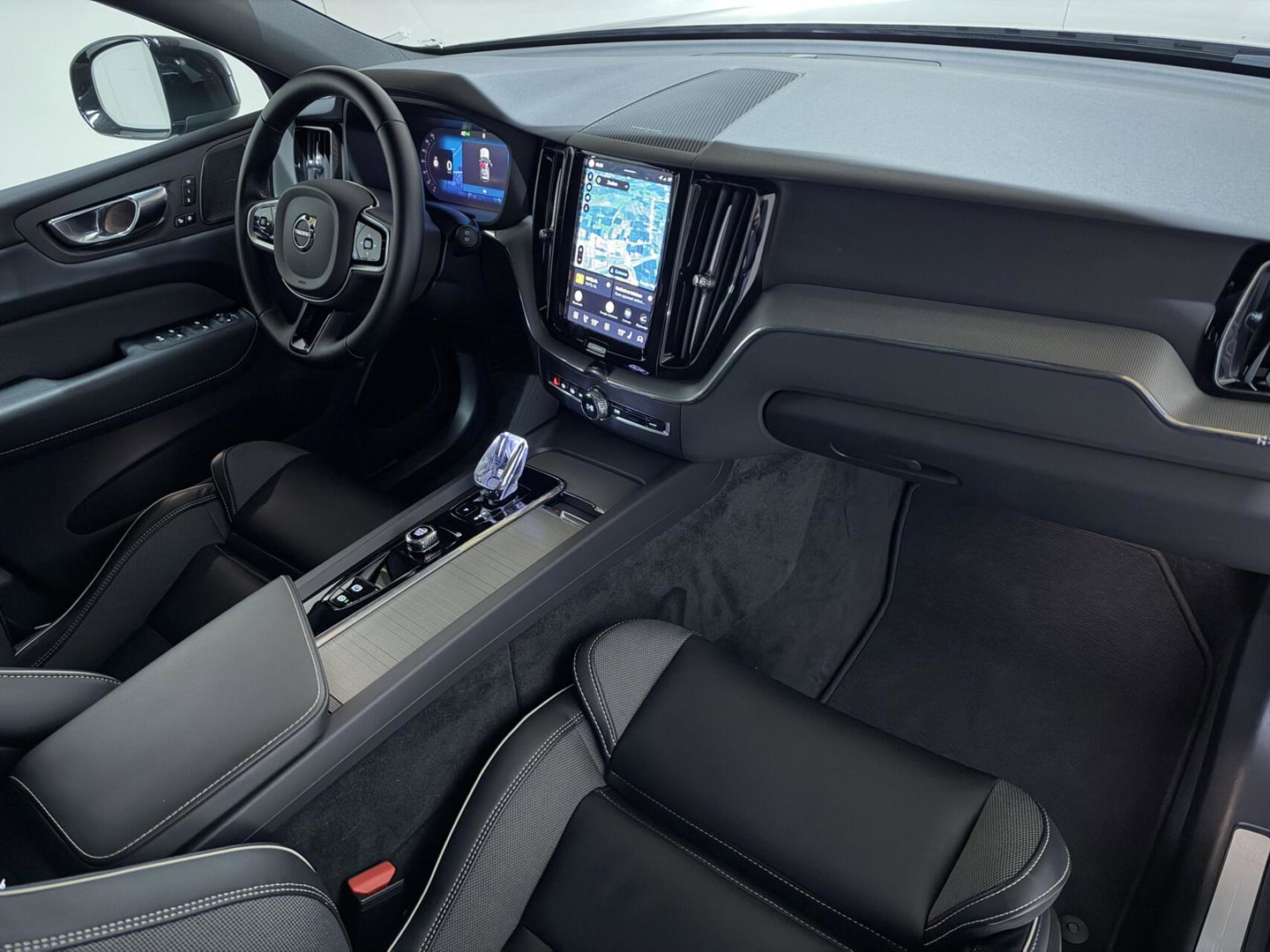 Volvo XC60 2.0 T6 Plug-in hybrid AWD Ultimate Black Edition