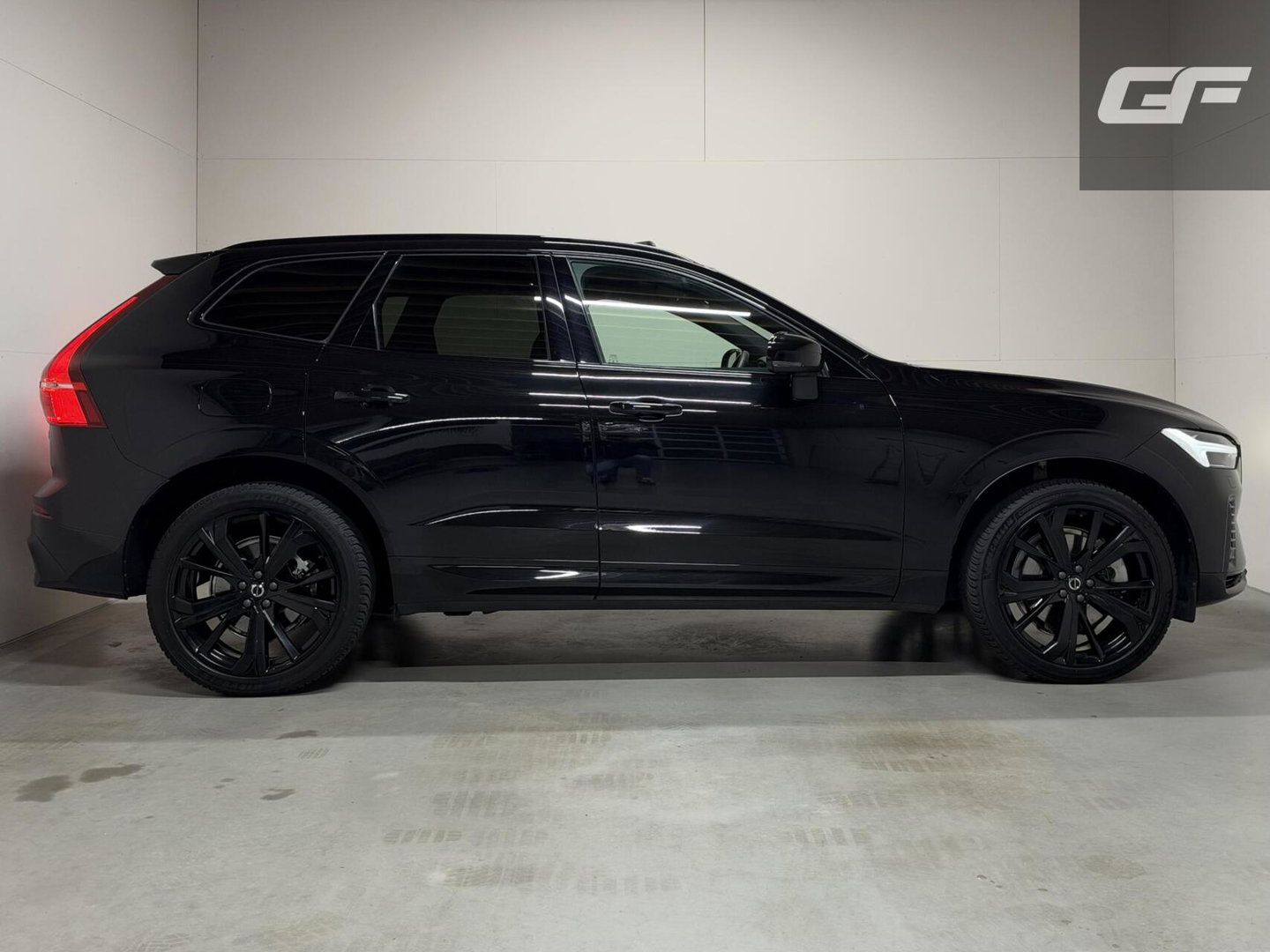 Volvo XC60 2.0 T6 Plug-in hybrid AWD Ultimate Black Edition