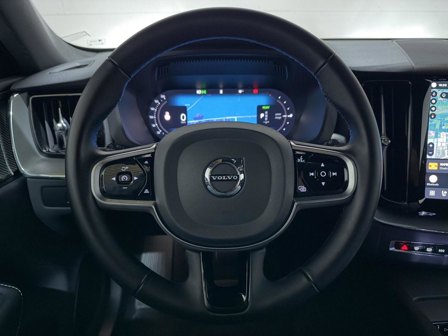 Volvo XC60 2.0 T6 Plug-in hybrid AWD Ultimate Black Edition