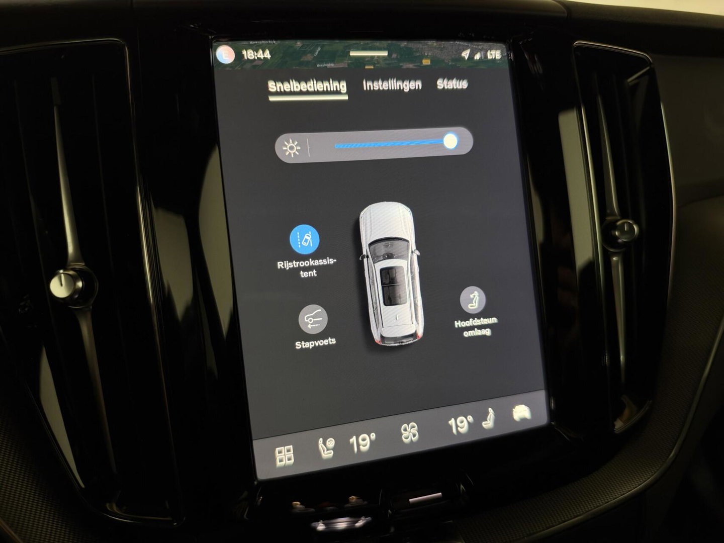 Volvo XC60 2.0 T6 Plug-in hybrid AWD Ultimate Black Edition