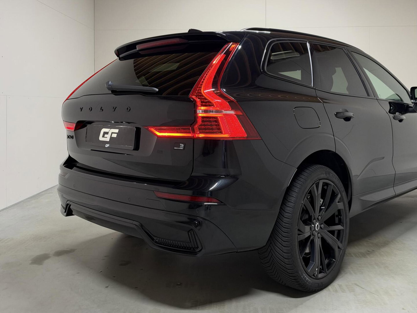 Volvo XC60 2.0 T6 Plug-in hybrid AWD Ultimate Black Edition