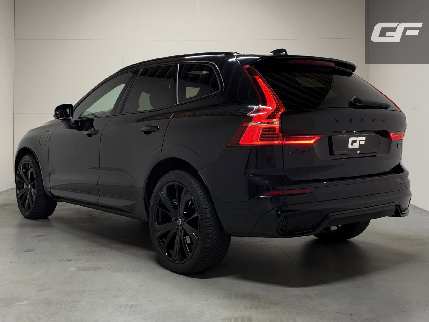 Volvo XC60 2.0 T6 Plug-in hybrid AWD Ultimate Black Edition