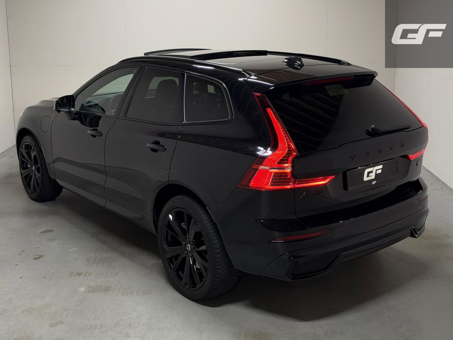 Volvo XC60 2.0 T6 Plug-in hybrid AWD Ultimate Black Edition