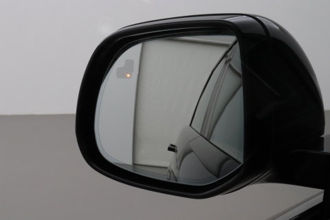 Land Rover Range Rover Sport P460e SE | 23 Inch | ClearSight | Meridian 3D Surround | Panoramadak | Stoelventilatie | Head-Up
