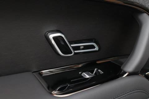 Land Rover Range Rover Sport P460e SE | 23 Inch | ClearSight | Meridian 3D Surround | Panoramadak | Stoelventilatie | Head-Up