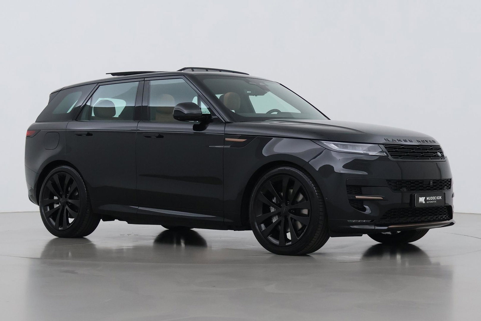 Land Rover Range Rover Sport P460e SE | 23 Inch | ClearSight | Meridian 3D Surround | Panoramadak | Stoelventilatie | Head-Up