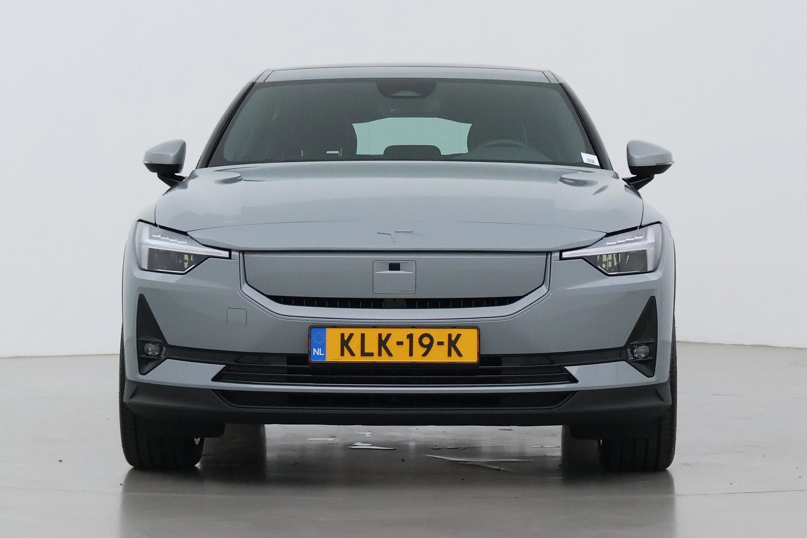 Polestar 2 Long Range Single Motor Plus | 82 kWh | Harman/Kardon | Panoramadak | ACC | Camera | Keyless | Stoelverwarming | 19 Inch