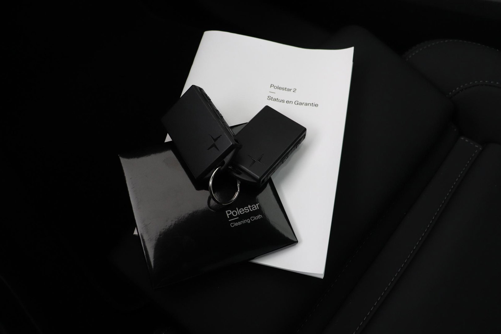 Polestar 2 Long Range Single Motor Plus | 82 kWh | Harman/Kardon | Panoramadak | ACC | Camera | Keyless | Stoelverwarming | 19 Inch