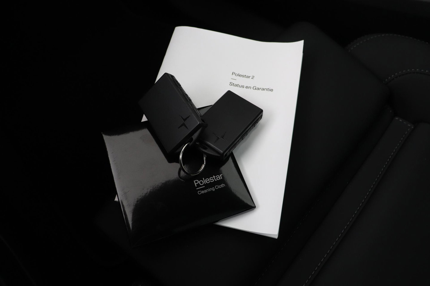 Polestar 2 Long Range Single Motor Plus | 82 kWh | Harman/Kardon | Panoramadak | ACC | Camera | Keyless | Stoelverwarming | 19 Inch