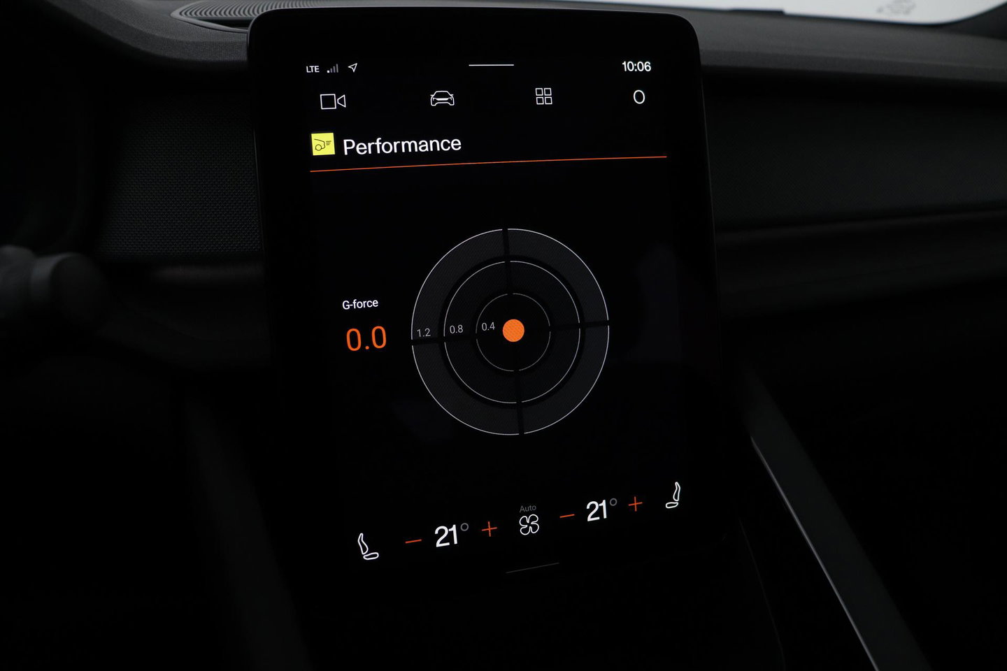 Polestar 2 Long Range Single Motor Plus | 82 kWh | Harman/Kardon | Panoramadak | ACC | Camera | Keyless | Stoelverwarming | 19 Inch