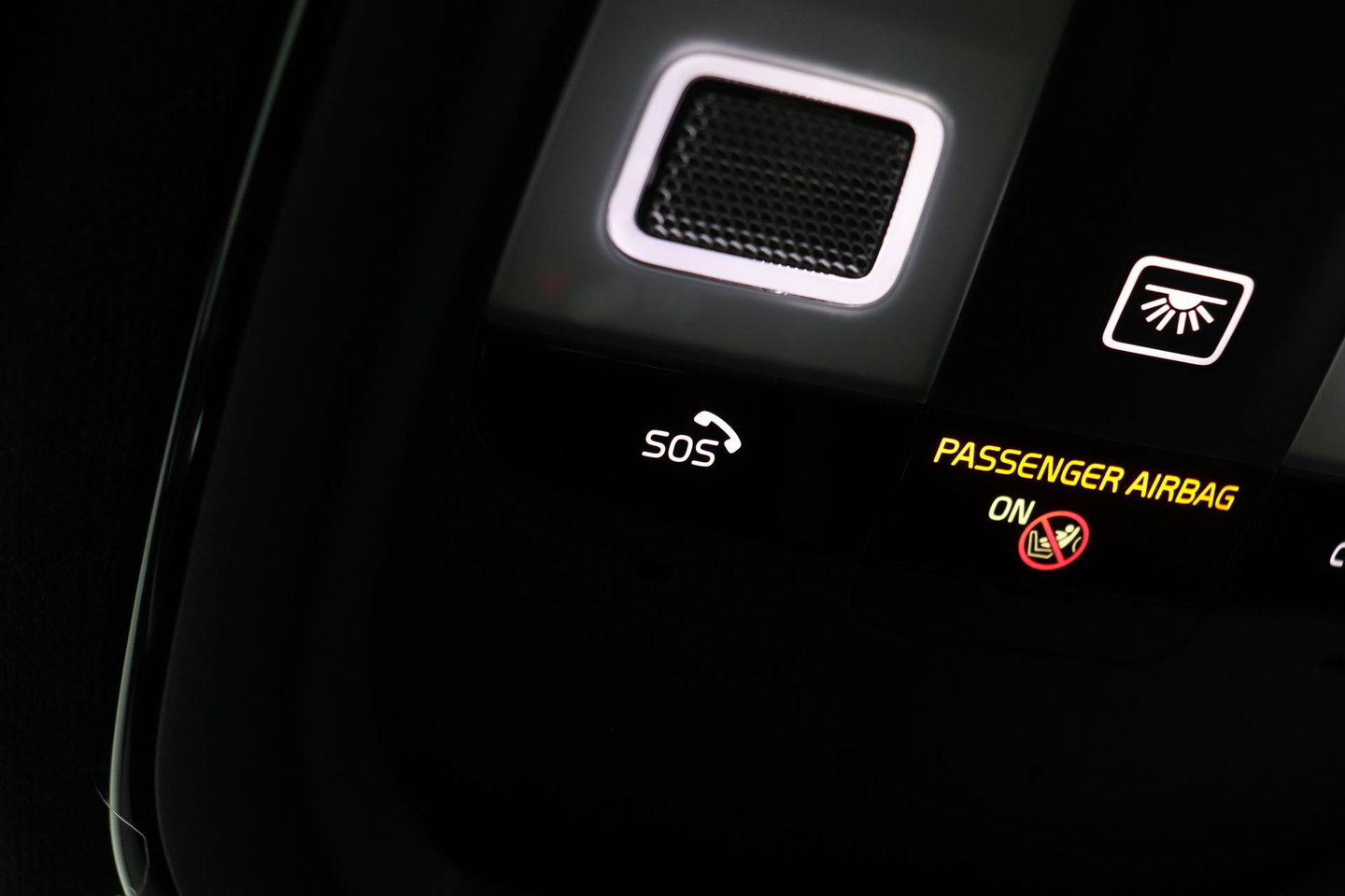 Polestar 2 Long Range Single Motor Plus | 82 kWh | Harman/Kardon | Panoramadak | ACC | Camera | Keyless | Stoelverwarming | 19 Inch