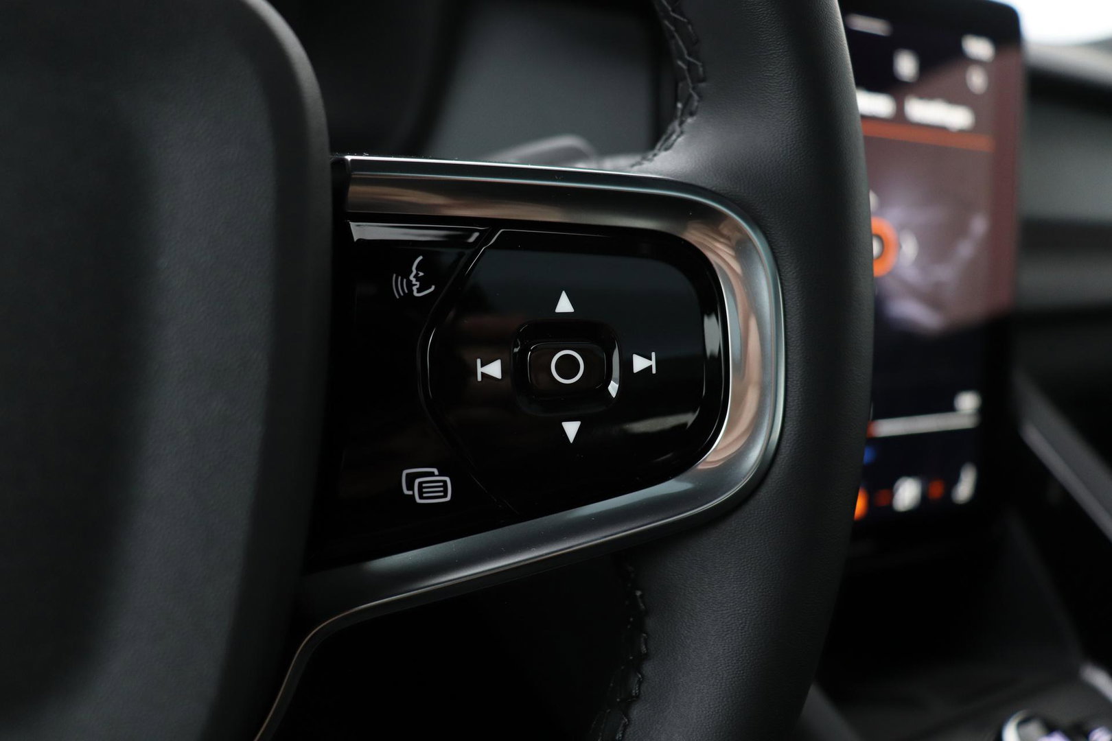 Polestar 2 Long Range Single Motor Plus | 82 kWh | Harman/Kardon | Panoramadak | ACC | Camera | Keyless | Stoelverwarming | 19 Inch
