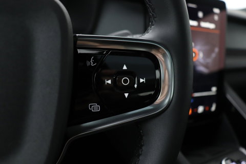 Polestar 2 Long Range Single Motor Plus | 82 kWh | Harman/Kardon | Panoramadak | ACC | Camera | Keyless | Stoelverwarming | 19 Inch