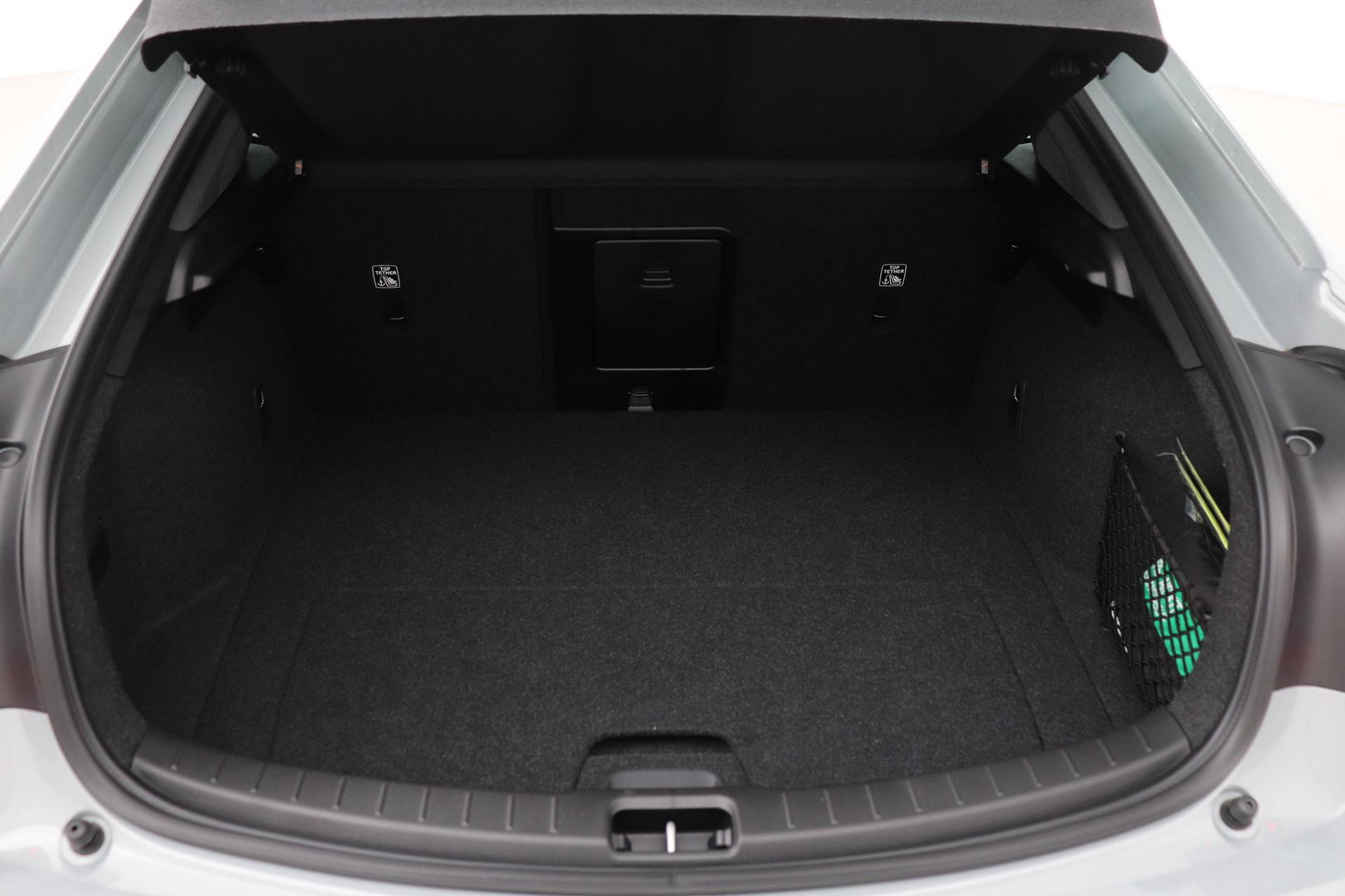 Polestar 2 Long Range Single Motor Plus | 82 kWh | Harman/Kardon | Panoramadak | ACC | Camera | Keyless | Stoelverwarming | 19 Inch
