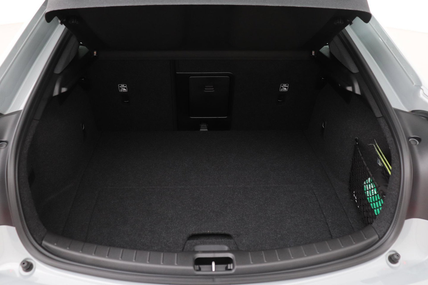 Polestar 2 Long Range Single Motor Plus | 82 kWh | Harman/Kardon | Panoramadak | ACC | Camera | Keyless | Stoelverwarming | 19 Inch