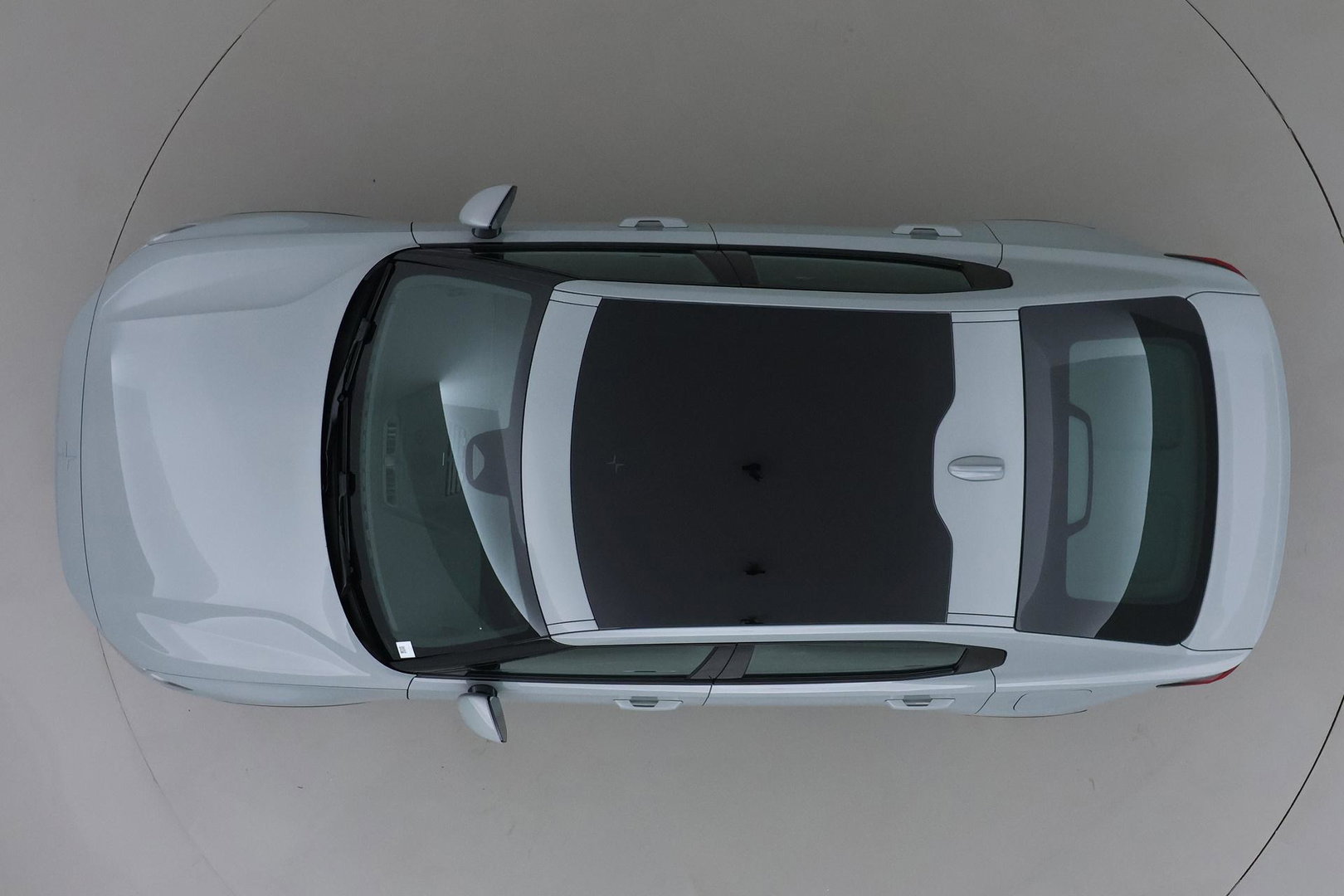 Polestar 2 Long Range Single Motor Plus | 82 kWh | Harman/Kardon | Panoramadak | ACC | Camera | Keyless | Stoelverwarming | 19 Inch