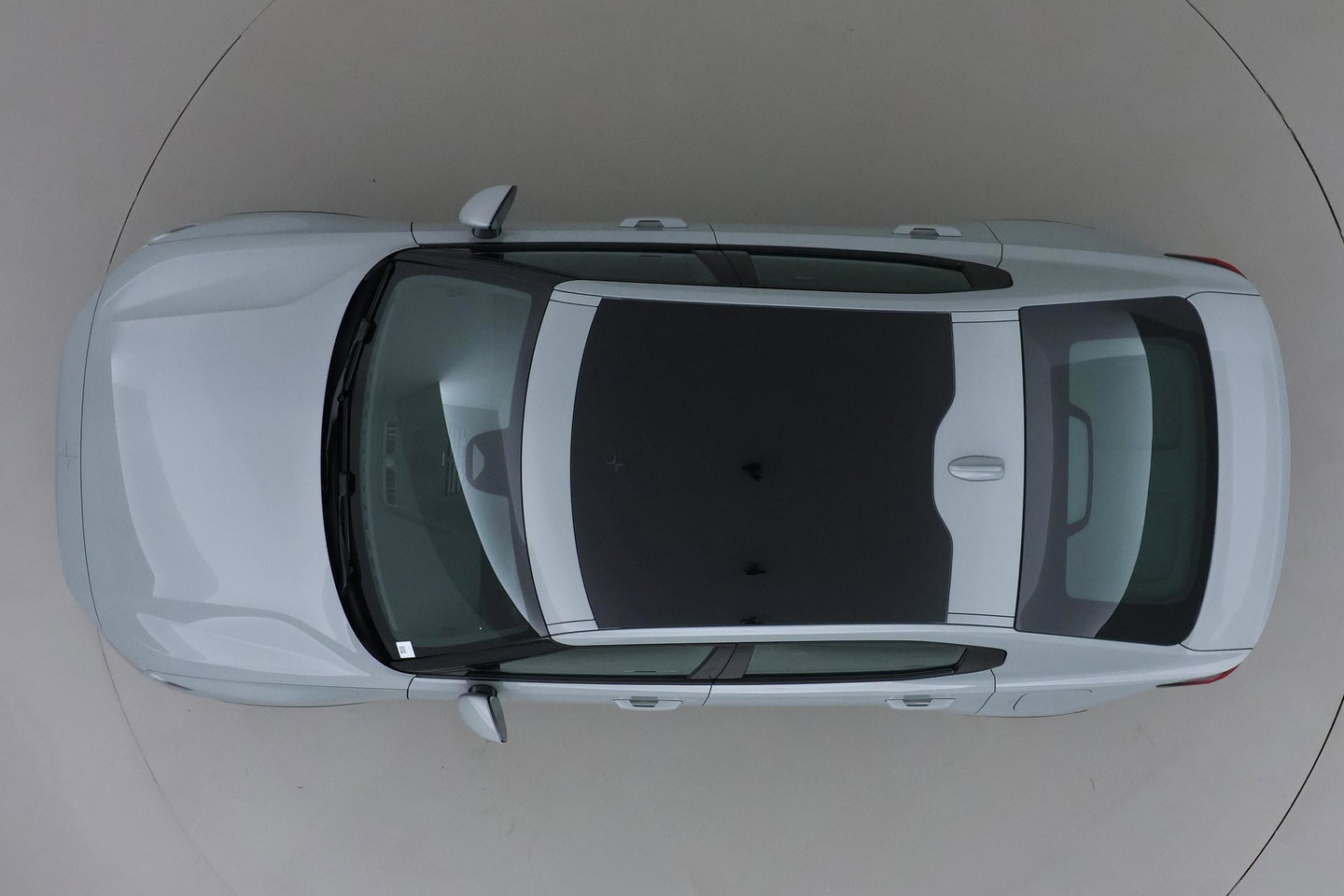 Polestar 2 Long Range Single Motor Plus | 82 kWh | Harman/Kardon | Panoramadak | ACC | Camera | Keyless | Stoelverwarming | 19 Inch