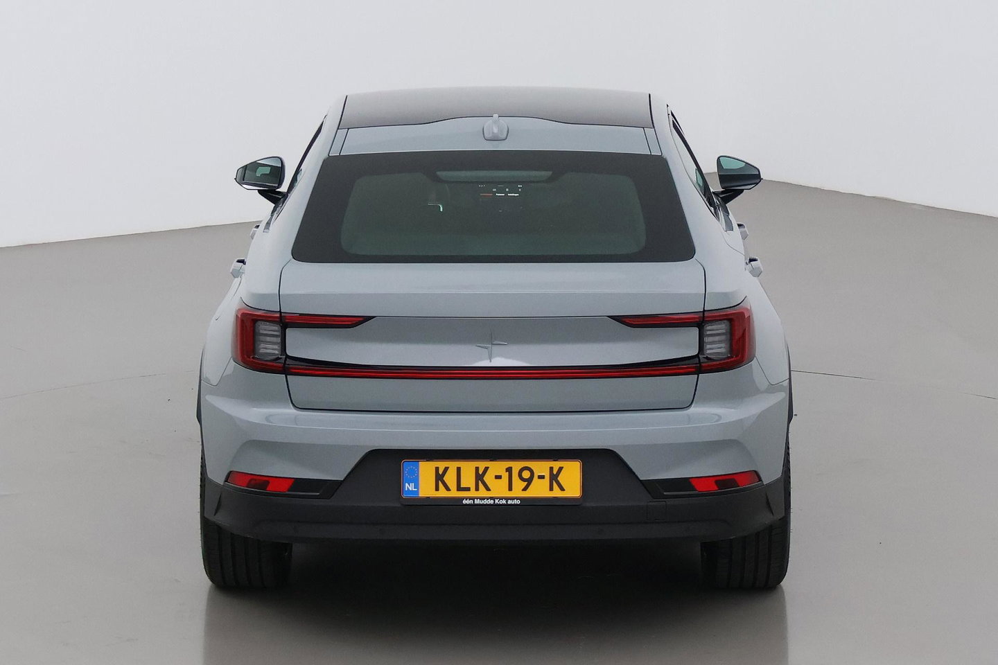 Polestar 2 Long Range Single Motor Plus | 82 kWh | Harman/Kardon | Panoramadak | ACC | Camera | Keyless | Stoelverwarming | 19 Inch