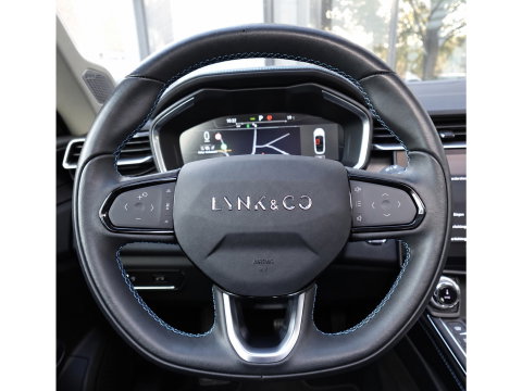 Lynk & Co 01 1.5 PANO KEYLESS CAM PANO VOL'