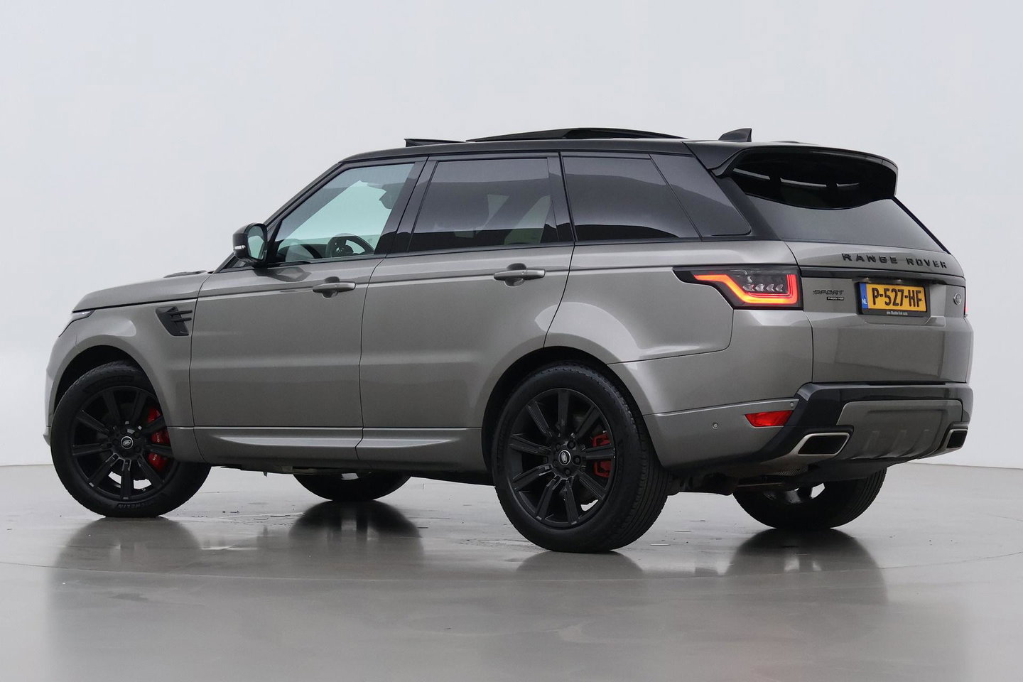 Land Rover Range Rover Sport P400e HSE | Luchtvering | Black Pack | Meridian | 360° Camera | Panoramadak | Ventilatiestoelen | Keyless | 21 Inch