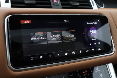 Land Rover Range Rover Sport P400e HSE | Luchtvering | Black Pack | Meridian | 360° Camera | Panoramadak | Ventilatiestoelen | Keyless | 21 Inch