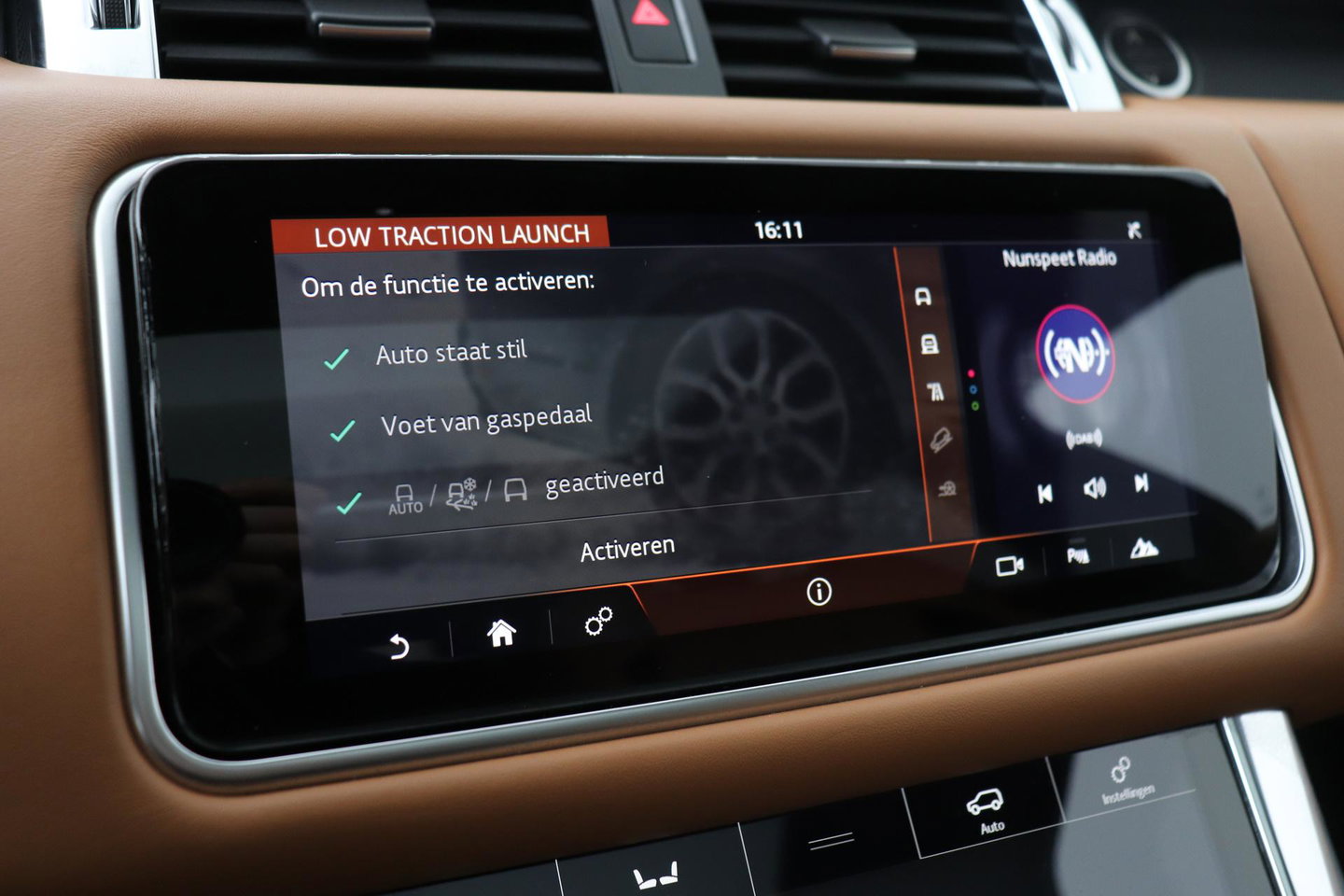 Land Rover Range Rover Sport P400e HSE | Luchtvering | Black Pack | Meridian | 360° Camera | Panoramadak | Ventilatiestoelen | Keyless | 21 Inch