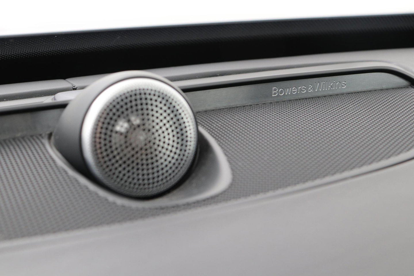 Volvo XC90 T8 Twin Engine Inscription | Luchtvering | Bowers&Wilkins | Panoramadak | 360° Camera | Trekhaak | Stoelventilatie | BLIS | 21 Inch